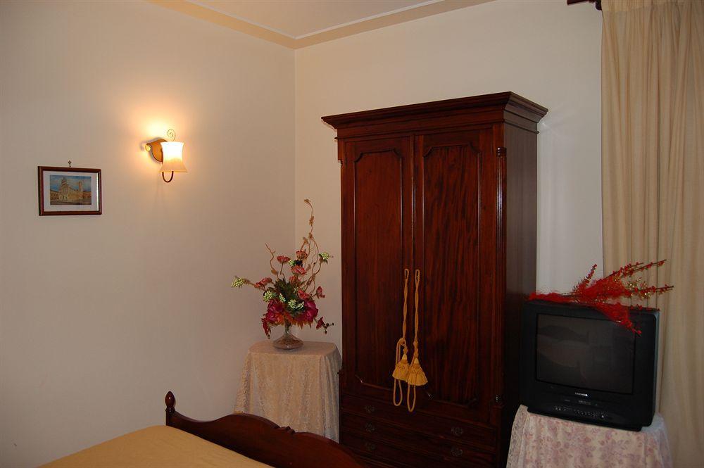 Venus Park Hotel Castel Volturno Exteriör bild